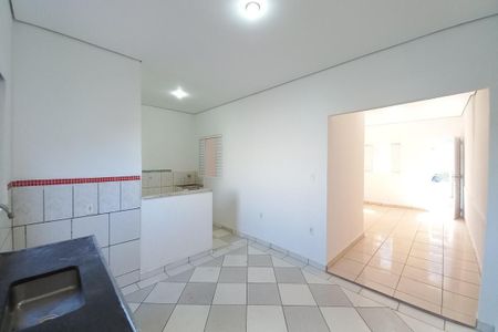 Casa à venda com 180m², 3 quartos e 2 vagas Casa à venda com 180m², 3 quartos e 2 vagasCasa 2 - Cozinha