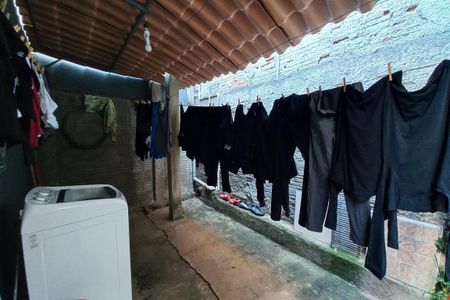 Casa à venda com 180m², 3 quartos e 2 vagas Casa à venda com 180m², 3 quartos e 2 vagasCasa 1 - Área de Serviço