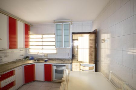 Casa à venda com 140m², 3 quartos e 2 vagasCozinha