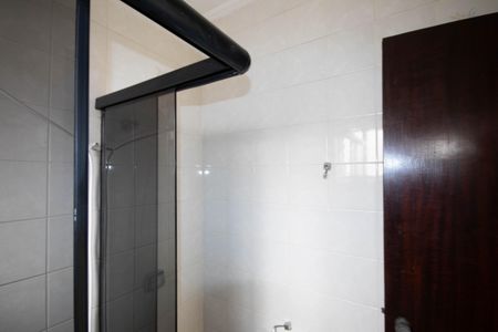 Casa à venda com 140m², 3 quartos e 2 vagasBanheiro da Suíte