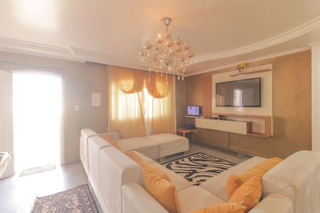 Casa para alugar com 350m², 4 quartos e 8 vagasSala