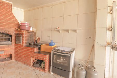 Casa para alugar com 350m², 4 quartos e 8 vagasQuintal