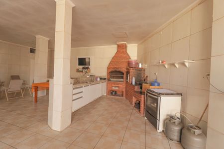 Casa para alugar com 350m², 4 quartos e 8 vagasQuintal