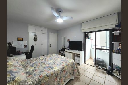 Apartamento à venda com 161m², 3 quartos e 2 vagasSuíte 1