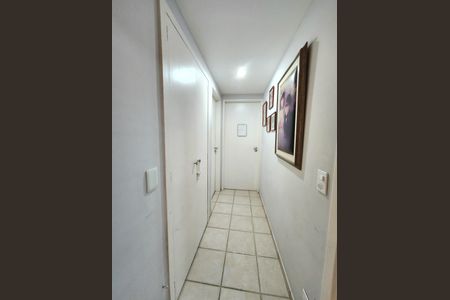Apartamento à venda com 161m², 3 quartos e 2 vagasCorredor