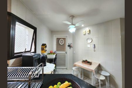 Apartamento à venda com 161m², 3 quartos e 2 vagasCozinha