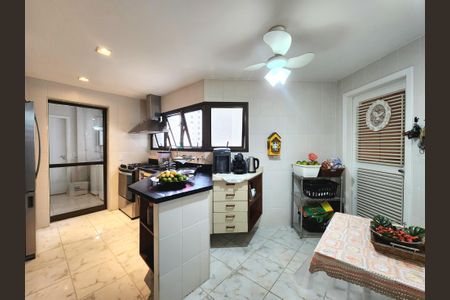 Apartamento à venda com 161m², 3 quartos e 2 vagasCozinha