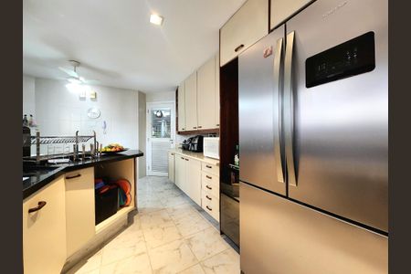 Apartamento à venda com 161m², 3 quartos e 2 vagasCozinha