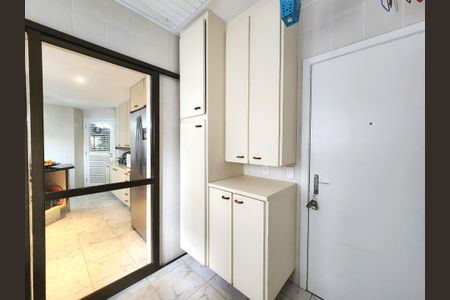 Apartamento à venda com 161m², 3 quartos e 2 vagasÁrea de Serviço