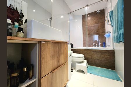 Apartamento à venda com 161m², 3 quartos e 2 vagasBanheiro da Suíte 1