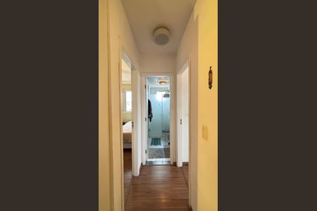 Apartamento à venda com 74m², 2 quartos e 2 vagas Apartamento à venda com 74m², 2 quartos e 2 vagasCorredor