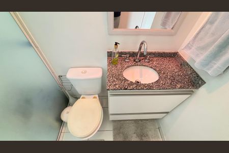 Apartamento à venda com 74m², 2 quartos e 2 vagas Apartamento à venda com 74m², 2 quartos e 2 vagasBanheiro da Suíte