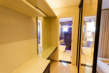 Casa à venda com 150m², 2 quartos e 4 vagas Casa à venda com 150m², 2 quartos e 4 vagasBanheiro da Suíte 1