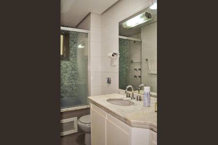 Apartamento à venda com 87m², 2 quartos e 1 vaga Apartamento à venda com 87m², 2 quartos e 1 vagaBanheiro