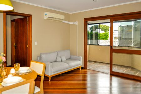 Apartamento à venda com 87m², 2 quartos e 1 vaga Apartamento à venda com 87m², 2 quartos e 1 vagaSala
