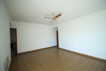 Apartamento à venda com 110m², 2 quartos e sem vagaSala