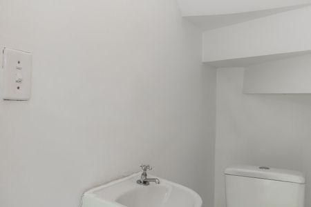 Casa à venda com 145m², 3 quartos e 1 vaga Casa à venda com 145m², 3 quartos e 1 vagaLavabo