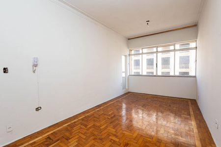 Apartamento à venda com 76m², 2 quartos e sem vaga Apartamento à venda com 76m², 2 quartos e sem vagaSala