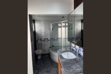Apartamento à venda com 250m², 3 quartos e 3 vagasBanheiro