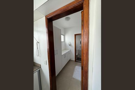 Apartamento à venda com 250m², 3 quartos e 3 vagasQuarto