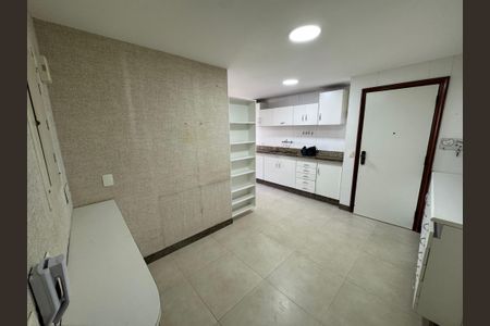 Apartamento à venda com 250m², 3 quartos e 3 vagasCozinha