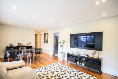 Apartamento à venda com 125m², 3 quartos e 2 vagas Apartamento à venda com 125m², 3 quartos e 2 vagasSala