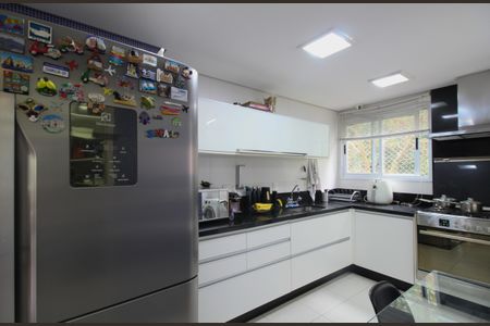 Apartamento à venda com 125m², 3 quartos e 2 vagas Apartamento à venda com 125m², 3 quartos e 2 vagasCozinha