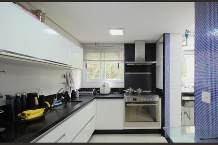 Apartamento à venda com 125m², 3 quartos e 2 vagas Apartamento à venda com 125m², 3 quartos e 2 vagasCozinha