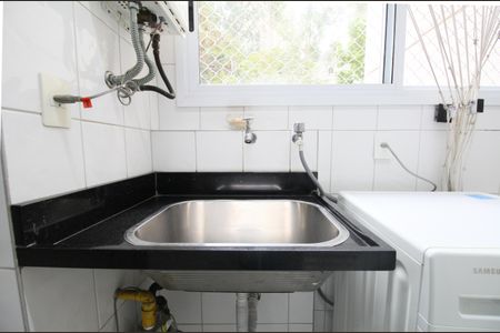 Apartamento à venda com 125m², 3 quartos e 2 vagas Apartamento à venda com 125m², 3 quartos e 2 vagasÁrea de Serviço