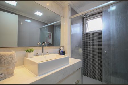 Apartamento à venda com 125m², 3 quartos e 2 vagas Apartamento à venda com 125m², 3 quartos e 2 vagasBanheiro Suíte 1