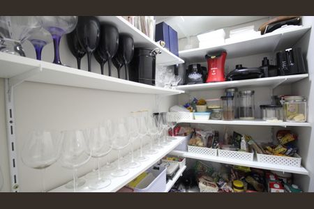 Apartamento à venda com 125m², 3 quartos e 2 vagas Apartamento à venda com 125m², 3 quartos e 2 vagasDespensa