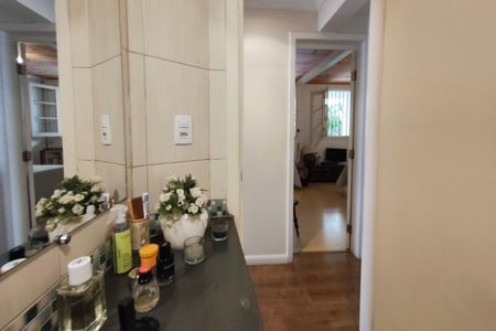 Casa à venda com 400m², 5 quartos e 4 vagas Casa à venda com 400m², 5 quartos e 4 vagasBanheiro Social