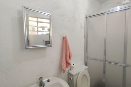 Casa à venda com 400m², 5 quartos e 4 vagas Casa à venda com 400m², 5 quartos e 4 vagasBanheiro de serviço