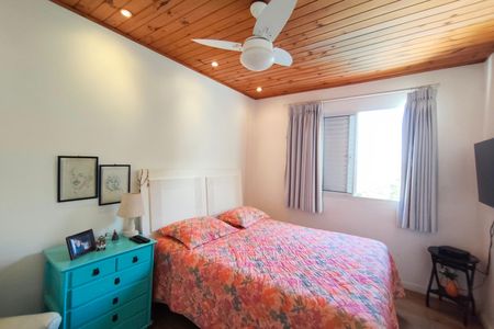 Casa à venda com 400m², 5 quartos e 4 vagas Casa à venda com 400m², 5 quartos e 4 vagasQuarto Suíte