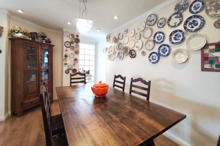 Casa à venda com 400m², 5 quartos e 4 vagas Casa à venda com 400m², 5 quartos e 4 vagasSala de Jantar