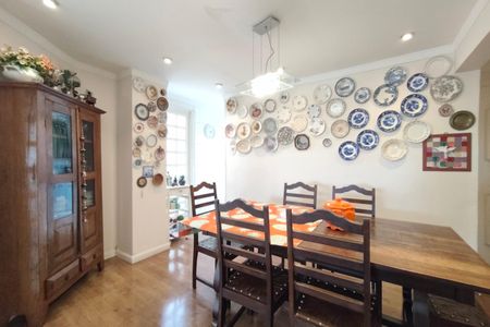 Casa à venda com 400m², 5 quartos e 4 vagas Casa à venda com 400m², 5 quartos e 4 vagasSala de Jantar