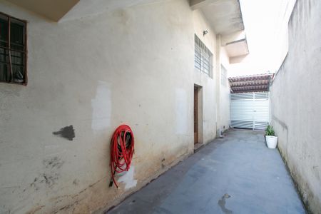 Casa para alugar com 250m², 2 quartos e 3 vagas Casa para alugar com 250m², 2 quartos e 3 vagasÁrea Externa