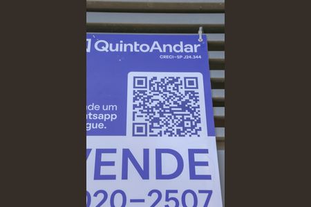 Casa à venda com 200m², 4 quartos e 1 vaga Casa à venda com 200m², 4 quartos e 1 vagaFachada