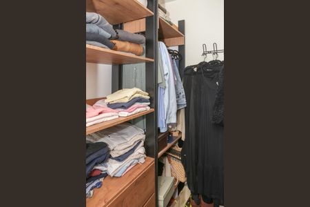 Casa à venda com 200m², 4 quartos e 1 vaga Casa à venda com 200m², 4 quartos e 1 vagaSuíte 1