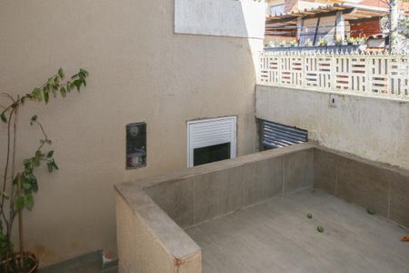 Casa à venda com 200m², 4 quartos e 1 vaga Casa à venda com 200m², 4 quartos e 1 vagaEntrada