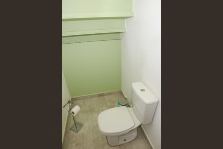 Casa à venda com 200m², 4 quartos e 1 vaga Casa à venda com 200m², 4 quartos e 1 vagaLavabo