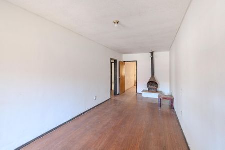 Casa à venda com 250m², 2 quartos e 5 vagasSala