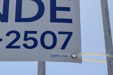 Casa à venda com 250m², 2 quartos e 5 vagasPlaca código