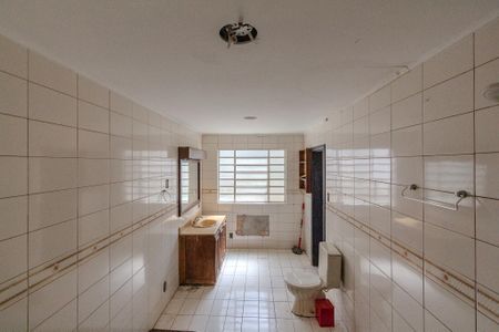 Casa à venda com 250m², 2 quartos e 5 vagasBanheiro da Suíte