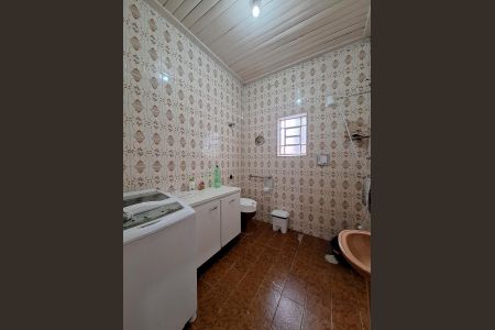 Casa à venda com 599m², 6 quartos e 3 vagasBanheiro casa 1