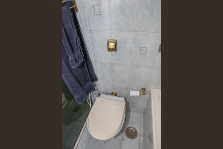 Apartamento à venda com 143m², 2 quartos e 1 vagaBanheiro da Suíte