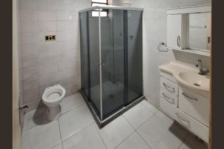 Casa à venda com 80m², 4 quartos e sem vagaBanheiro 