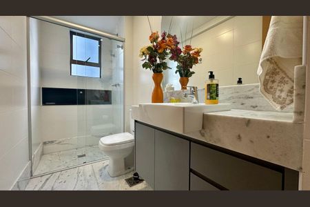 Apartamento à venda com 130m², 4 quartos e 3 vagasBanheiro