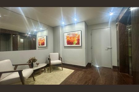 Apartamento à venda com 130m², 4 quartos e 3 vagasHall social