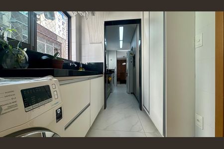 Apartamento à venda com 130m², 4 quartos e 3 vagasÁrea de serviço